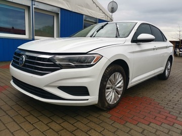 VW JETTA 19 USA SEDAN VÍKO KUFRU KUFRU