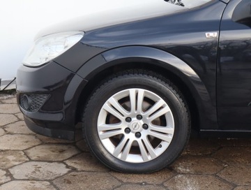 Opel Astra H Sedan 1.6 ECOTEC 115KM 2010 Opel Astra 1.6 16V, Salon Polska, Klima, zdjęcie 12