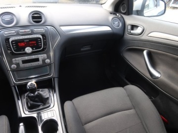 Ford Mondeo IV Kombi 2.0 Duratorq TDCi DPF 140KM 2010 Ford Mondeo 2.0 TDCi, Xenon, Klima, Klimatronic, zdjęcie 7