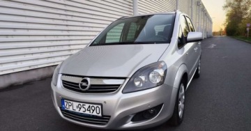 Opel Zafira B 1.7 CDTI Ecotec 110KM 2014 Opel Zafira Opel Zafira 1.7 Diesel 110KM, zdjęcie 12