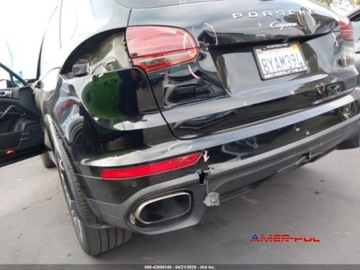 Porsche Cayenne III 2018 Porsche Cayenne 2018 3.6L V-6 AWD 3.6 Benzyna 300KM, zdjęcie 5