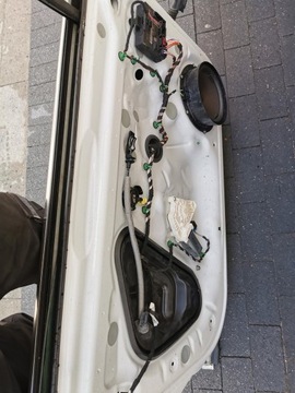 DVEŘE KOMPLETNÍ LEVÝ PŘEDNÍ VW PASSAT B8 LC9A KOMBI