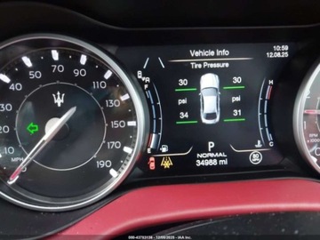 Maserati Ghibli III 2023 Maserati Ghibli Modena Q4 2023 3.0l 3.0 Benzyna 424KM, zdjęcie 12