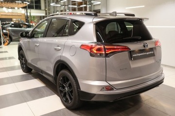 Toyota RAV4 IV MPV Facelifting 2.0 Valvematic 152KM 2017 Toyota RAV4 2.0 Premium 4x4 2.0 Benzyna 152KM, zdjęcie 3