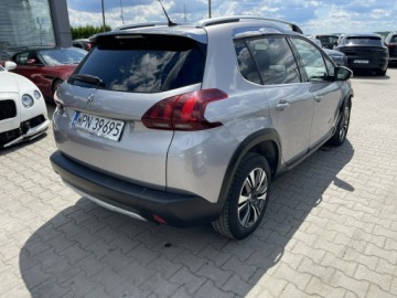 Peugeot 2008 I SUV Facelifting 1.2 PureTech 110KM 2017 Peugeot 2008 Allure S&amp;S Automat Skóra Kamera, zdjęcie 6
