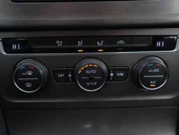 Volkswagen Golf VII Hatchback 3d 1.2 TSI 105KM 2013 VW Golf 1.2 TSI, Salon Polska, Serwis ASO, Klima, zdjęcie 12