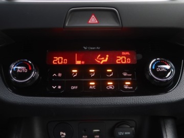 Kia Sportage III SUV Facelifting 1.6 GDI 135KM 2015 Kia Sportage 1.6 GDI, Salon Polska, Serwis ASO, zdjęcie 15