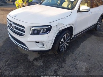 Mercedes GLB 2023 Mercedes-Benz GLB 2023 r., 2,0L 250 4MATIC 2.0 Benzyna 221KM, zdjęcie 9
