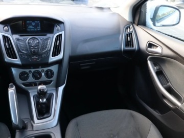 Ford Focus III Hatchback 5d 1.6 Duratorq TDCi DPF 95KM 2012 Ford Focus 1.6 TDCi, Klima, zdjęcie 7