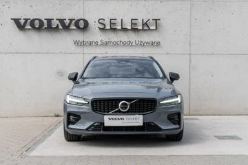Volvo V60 II  Kombi Facelifting 2.0 B4 197KM 2023 Volvo V60 B4 D Plus Dark 197KM FV23%, zdjęcie 1
