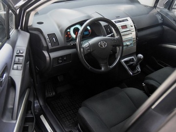 Toyota Corolla Verso E120 1.8 VVT-i 130KM 2007 Toyota Corolla Verso 1.8 benzyna 7 miejsc Klimatronic 1.8 Benzyna 129KM, zdjęcie 10