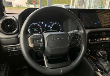 Toyota Land Cruiser VII Terenowy 5d 2.8 D-4D 204KM 2024 Toyota Land Cruiser Toyota Land Cruiser LC 2.8 D-4D Executive 2.8 Diesel, zdjęcie 25