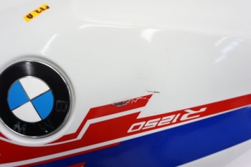 BMW R 1250 R 18- КРЫШКА ОБТЕКАТЕЛЯ ТОПЛИВНОГО БАКА ПРАВАЯ
