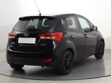 Hyundai ix20 Mikrovan 1.6 CVVT 125KM 2011 Hyundai ix20 1.6 CVVT, Salon Polska, Klima, zdjęcie 4