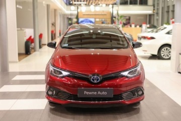 Toyota Auris II 2017 Toyota Auris Hybrid 135 Selection 1.8 Hybryda 99KM, zdjęcie 1