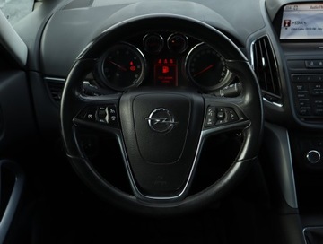 Opel Zafira C Tourer 1.6 CDTI ECOTEC 136KM 2013 Opel Zafira Tourer 1.6 CDTI, Navi, Klima, zdjęcie 17