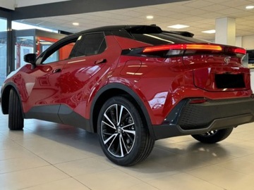 Toyota C-HR II SUV Plug-In 2.0  223KM 2025 Od ręki - Executive 2.0 Plug-in Hybrid Dynamic Force 223KM | Kamera 360!, zdjęcie 1