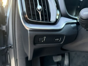 Volvo V60 II  Kombi 2.0 D4 190KM 2020 Volvo V60 AWD,4x4,Salon PL,F.VAT, zdjęcie 31