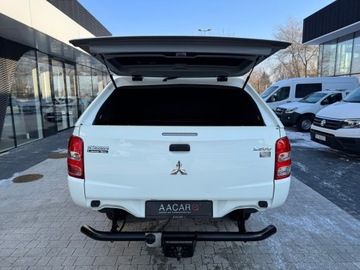 Mitsubishi L200 V Club Cab 2.4 154KM 2019 Mitsubishi L200 2.4 d DC Invite EU6 / Wyciągarka /, zdjęcie 16