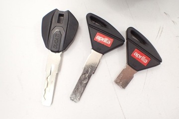 Ключ зажигания Aprilia Tuono RSV4 1000 V4 R 11-