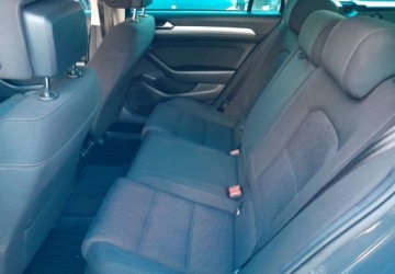 Volkswagen Passat B8 Variant 2.0 TDI BlueMotion SCR 150KM 2019 Volkswagen Passat Cena Brutto 2.0 Diesel 150KM, zdjęcie 16