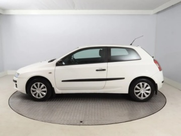 Fiat Stilo Hatchback 1.9 JTD 80KM 2004 Fiat Stilo 1.9 JTD, zdjęcie 2