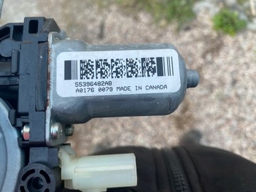 JEEP COMMANDER XK ZVEDÁK OKNO PRAVÝ ZADNÍ