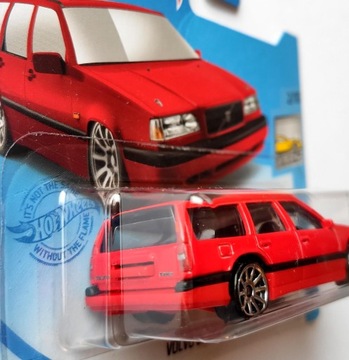 HOT WHEELS VOLVO 850 ESTATE НОВЫЙ С ЗАВОДА 2/10 1:64 НОВИНКА!!!