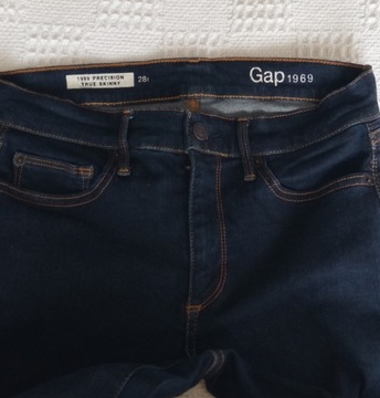 GAP1969 JEANSY SKINNY RURKI GRANATOWE ROZ. 28/34