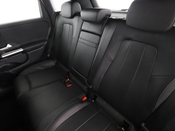 Mercedes Klasa B W247 Sports Tourer 1.3 B180  136KM 2019 Mercedes B 180 Automat, Kamera, Navi, Aut.klima,, zdjęcie 16