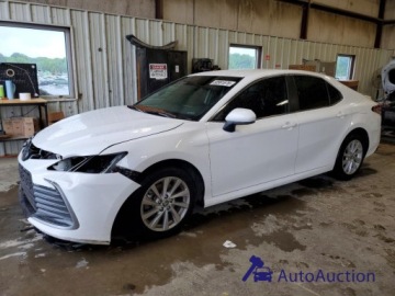 Toyota Camry IX 2023 Toyota Camry 2023 TOYOTA CAMRY LE 2.5 Benzyna 167KM