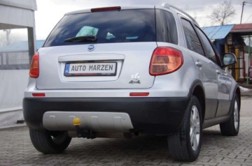 Fiat Sedici 1.6 i 16V 107KM 2006 Fiat Sedici 1.6 Benzyna 107 KM, 4x4, Klimatronic, Hak, Relingi, Alu 1.6, zdjęcie 7