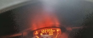 Nissan Juke I SUV 1.6i 117KM 2014 Nissan Juke 2014r, 1.6 LPG. Uszkodzony lewy bok. Jezdzi 1.6 BenzynaLPG, zdjęcie 8