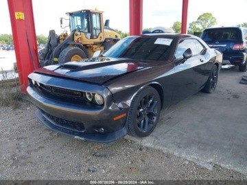 Dodge Challenger III 2021 Dodge Challenger 2021 Dodge Challenger GT RWD 3.6 Benzyna 303KM, zdjęcie 1