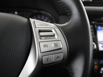 Nissan Qashqai II Crossover 1.6 dCi 130KM 2015 Nissan Qashqai Navi Panorama Czujniki parkowania, zdjęcie 28