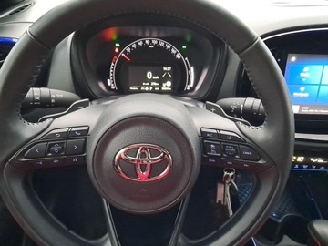 Toyota Aygo X 1.1 VVT-i 72KM 2022 Toyota Aygo X Toyota Aygo X 1.0 VVT-i StyleTech CVT, 1 wlasciciel, Gwaranc, zdjęcie 15