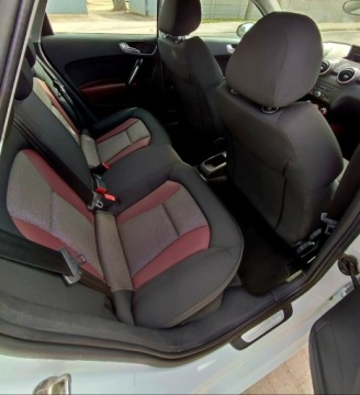 Audi A1 I Hatchback 3d 1.6 TDI 105KM 2012 Audi A1 5 drzwi bardzo zadbane 1.6tdi, zdjęcie 10