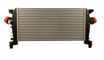 CHLADIČ INTERCOOLER VZDUCHU OPEL CASCADA 2013- ASTRA J 2009-