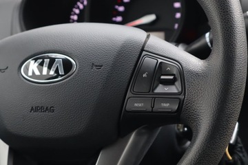 Kia Rio III Sedan Facelifting 1.4 DOHC CVVT 109KM 2015 Kia Rio 1.4 CVVT, Salon Polska, Serwis ASO, Klima, zdjęcie 15