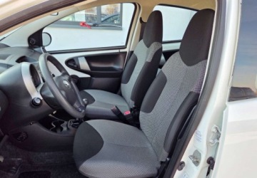 Toyota Aygo I Hatchback 5d Facelifting 1.0 VVT-i 68KM 2012 Toyota Aygo 1,0 Klima 68 km Benzyna 68KM, zdjęcie 6