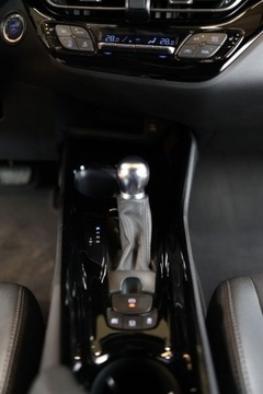 Toyota C-HR I Crossover Facelifting 2.0 Hybrid Dynamic Force 184KM 2022 Toyota C-HR 2.0 Hybrid Style 2.0 Hybryda 184KM, zdjęcie 17