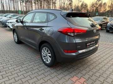 Hyundai Tucson III SUV 1.7 CRDI 115KM 2016 Hyundai Tucson 1.7 CRDI Kamera Panorama dach, zdjęcie 5