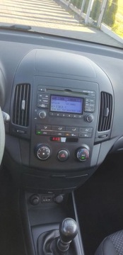 Hyundai i30 I Hatchback 1.4 109KM 2010 Hyundai i30 1.4 benz ,bezwypadek ,klimatyzacja,zadbany 1.4 Benzyna 109KM, zdjęcie 21