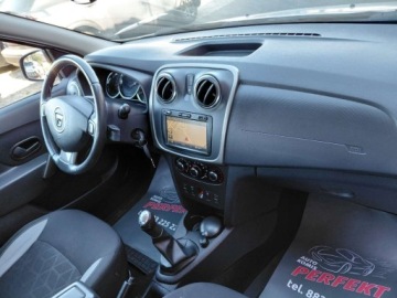 Dacia Sandero II Hatchback 5d 1.5 dCi 90KM 2014 Dacia Sandero Nawigacja Klimatyzacja Elektryka PDC 1.5 Diesel 90KM, zdjęcie 11