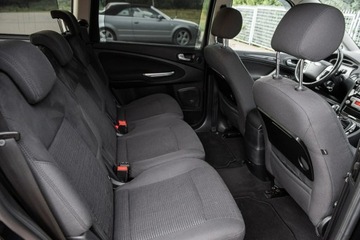 Ford Galaxy III Van 2.0 Duratorq TDCi 140KM 2010 Ford Galaxy GHIA ! 7os 2.0TDCI 140KM Manual !, zdjęcie 9