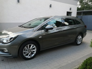 Opel Astra K Sports Tourer 1.4 Turbo 150KM 2017 Opel Astra 1.4 T150KM Klimatr Nawi Kamera Radar Al, zdjęcie 9