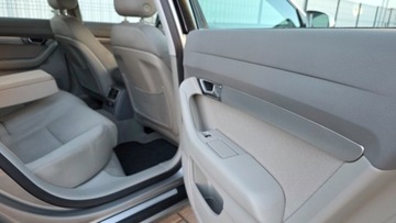 Audi A6 C6 Avant 2.4 V6 24V 177KM 2005 Audi a6 2,4 benzyna reczna skrzynia V6 2.4 Benzyna 177KM, zdjęcie 24