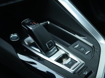 Peugeot 3008 II Crossover 1.2 PureTech 130KM 2020 Peugeot 3008 1.2 PureTech, Salon Polska, zdjęcie 19