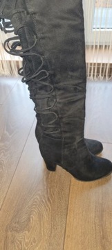 Черные замшевые ботинки, размер 39.