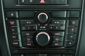 Opel Astra J Sports Tourer 1.4 Twinport ECOTEC 100KM 2011 Opel Astra 1.4 16V, GAZ, Klima, zdjęcie 14